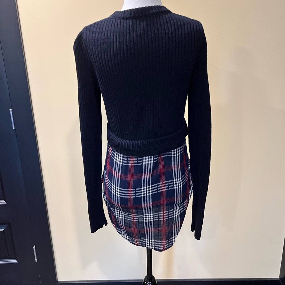 Veronica Beard Navy and Plaid Women's Sweater - Picture 5 of 6